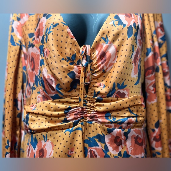 𐙚⋆˚✿˖° BEYOND the RADAR Floral Print Casual Dress Neutral 𐙚⋆˚✿˖° - Picture 9 of 13